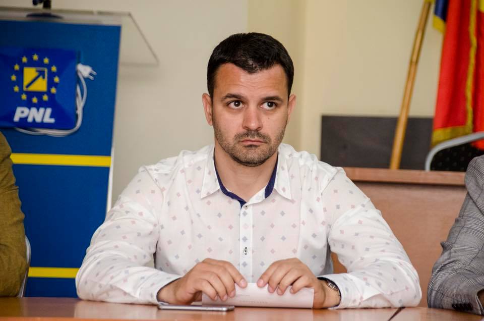 Deputatul Marian Cruşoveanu susţine contestarea amenzilor rutiere în localitatea de care aparţine concucătorul auto - crusoveanu-rutiera-1690811741.jpg