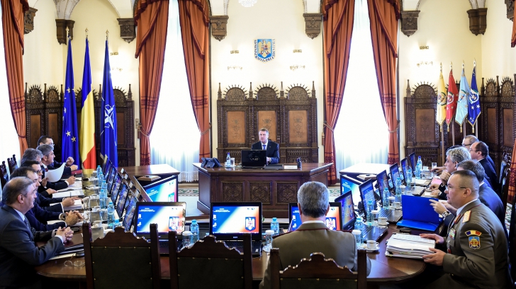 Ședință CSAT, joi, la Palatul Cotroceni. Victor Ponta, aflat în concediu, va lipsi de la reuniune - csat-1438177755.jpg