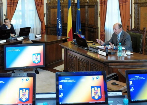 CSAT se reunește în ședință; pe agendă - stadiul aderării României la Schengen - csatsedintacurentulro490-1364971346.jpg