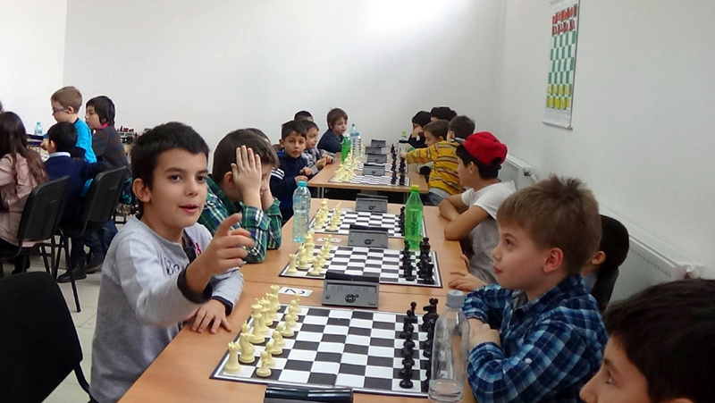 50 de copii au participat la Cupa Moș Crăciun la șah - csfianchettosah-1419276470.jpg
