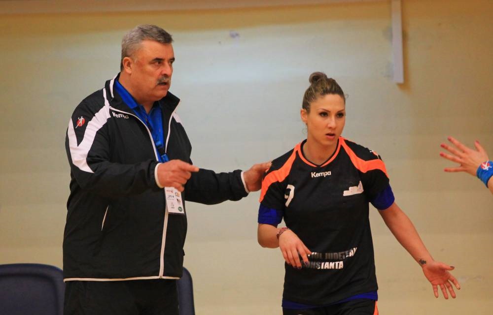 Handbal feminin: CSU Neptun, înfrângere pe terenul U Cluj - csuneptun1427710424-1427711926.jpg