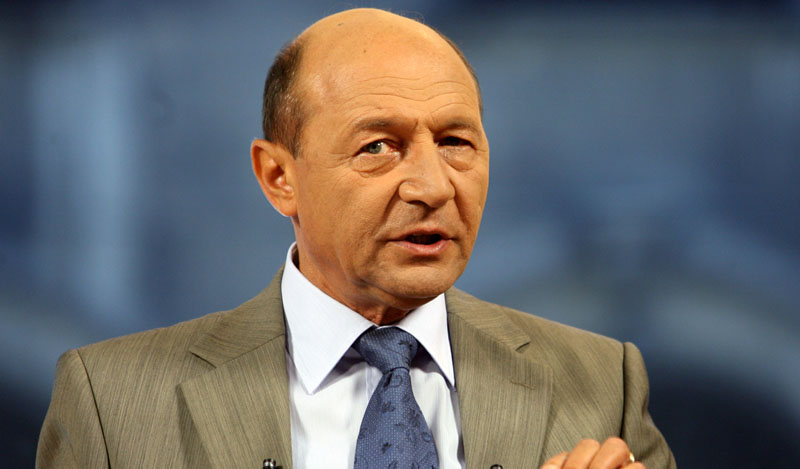 Cui donează Traian Băsescu salariul pe luna mai - cuidoneazatraianbasescu-1399395227.jpg