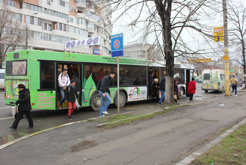 Cum circulă autobuzele RATC de Crăciun și de Revelion - cumcirculaautobuzele-1387482158.jpg