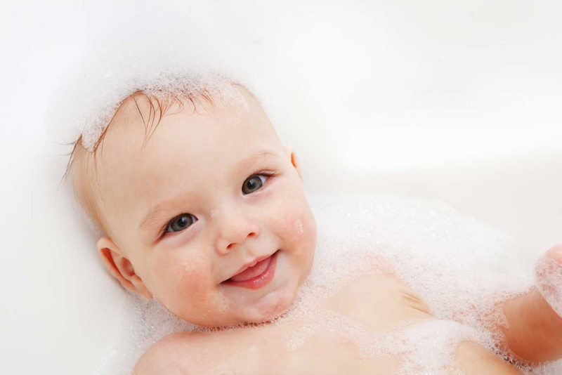 Cum se curăță corect ochii bebelușului - cumsecurataochiibebelusilor-1365172516.jpg