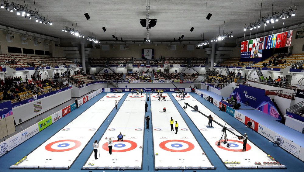 Încep Jocurile  Olimpice de Iarnă!  Curlingul are onoarea de a deschide balul - curling-1518422425.jpg