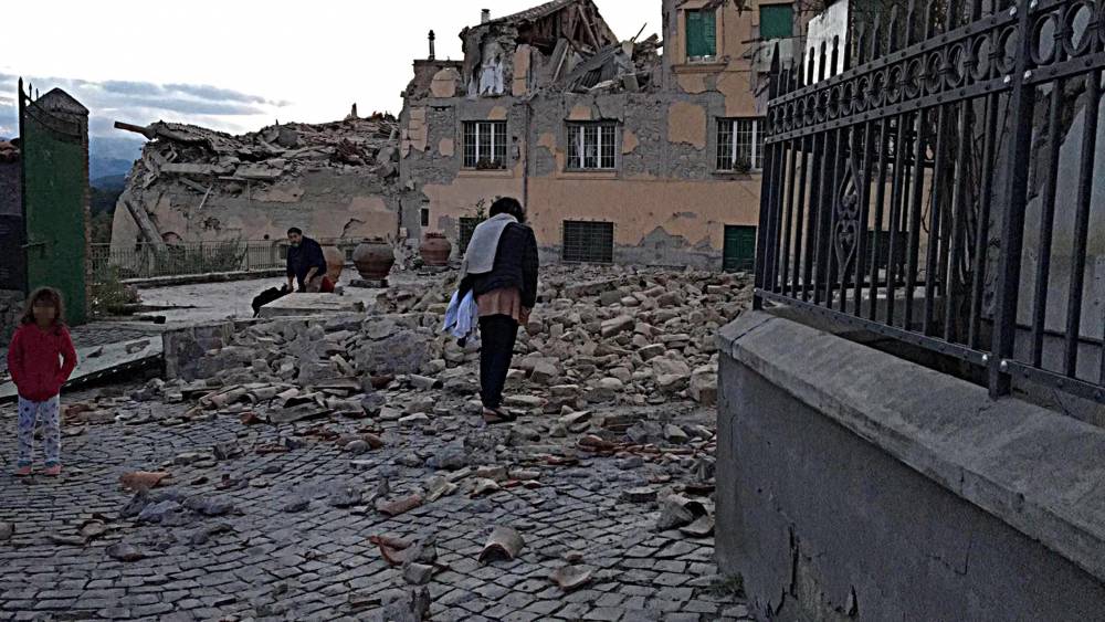 Cutremur în Italia / Români arestați pentru furt din case abandonate - cutremuritalia1-1472545384.jpg