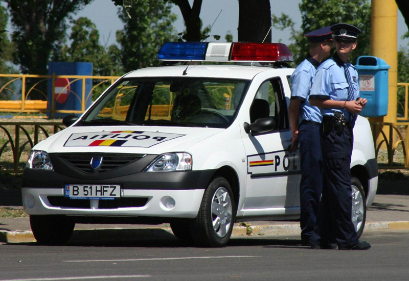 Polițiștii-pistolari din Kogălniceanu au prins un șofer fără permis după ce au tras șase focuri de armă - d471ba80482c93d408c57f0974b23a1e.jpg