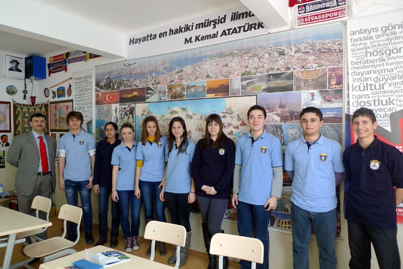 13 elevi constănțeni în cursa pentru Olimpiada Internațională de Limba Turcă - d8b8c526b7378d35821de4ab3de48d5a.jpg
