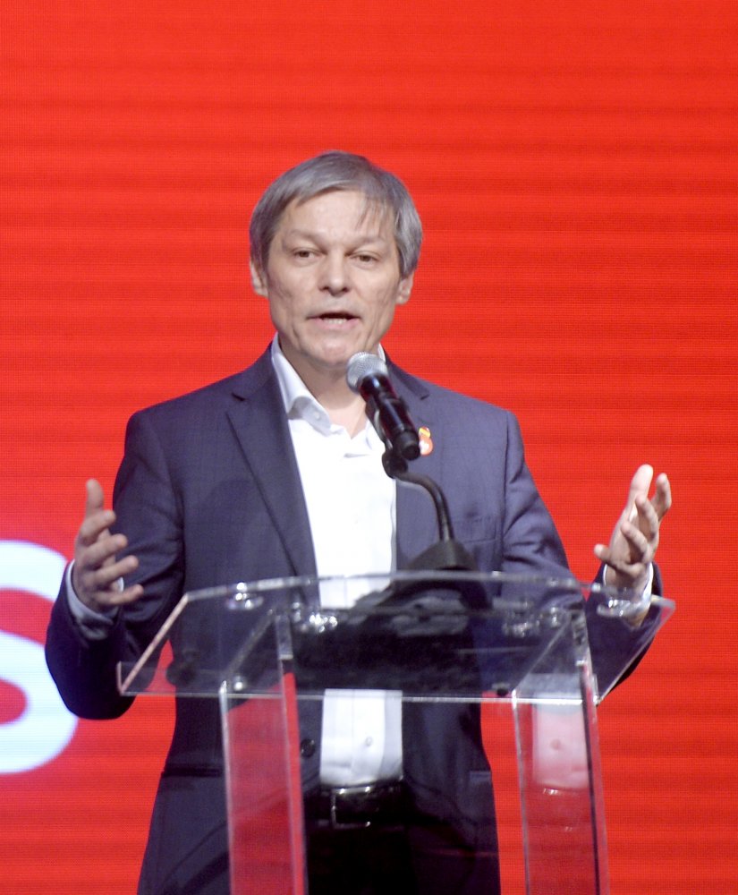 Dacian Cioloş: „Sper ca rectificarea la Ministerul Sănătății să fie de peste două miliarde de lei” - dacianciolos-1628615294.jpg