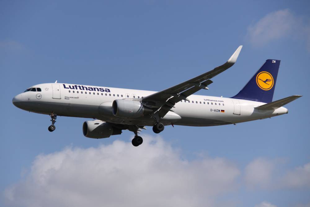 Anunț important al companiei aeriene Lufthansa. CURSELE VOR FI SUSPENDATE! - daizwairbusa320sllufthansa138950-1464525933.jpg