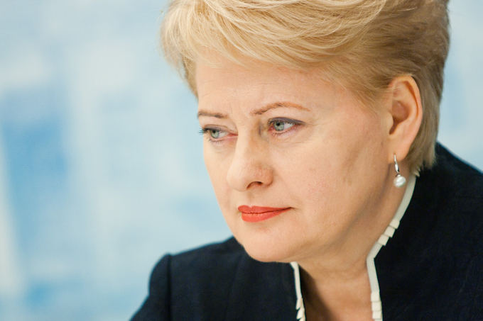 Lituania / Șefa statului a depus jurământul pentru cel de-al doilea mandat - dalieigrybauskaite-1405180713.jpg