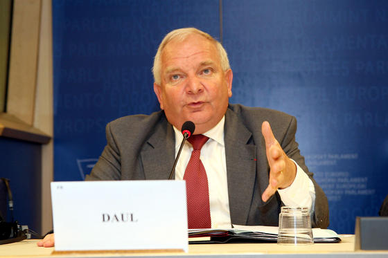 Joseph Daul,  ales președinte  al Partidului  Popular European - daul-1384406551.jpg