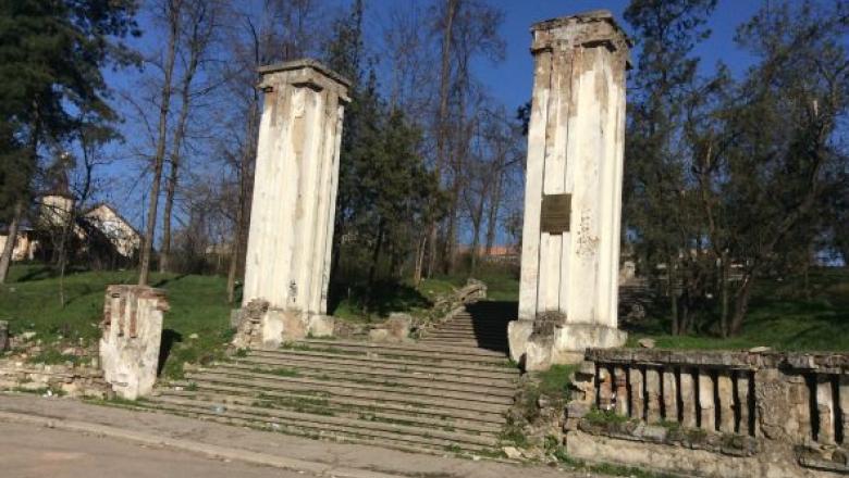 Cimitirul Eroilor Români din Chișinău, subiectul unei tranzacții suspecte - ddd-1579879749.jpg