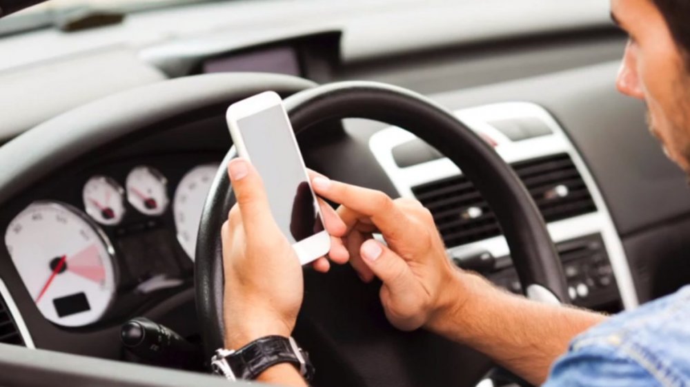 Video. Cât de riscant este să folosești telefonul mobil la volan? Campanie a Serviciului Rutier al IPJ Constanța - dddd-1583503045.jpg