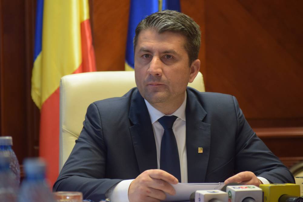 Primarul Decebal Făgădău invită constănțenii la dezbaterea bugetului - decebalfagadau5-1490171566.jpg
