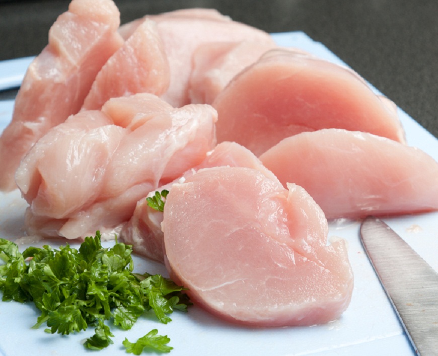 Mii de kilograme de carne de pui, contaminată cu listeria, confiscată - decetrebuiesaeviticarneadepuicet-1556009311.jpg