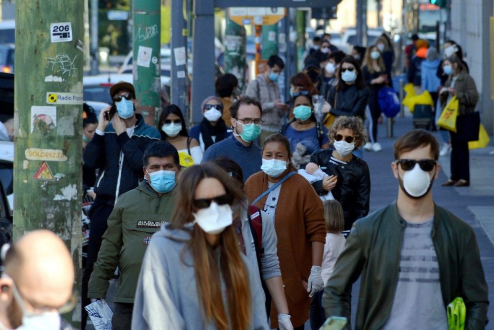 ITALIA - Adio mască de protecție în aer liber, după ce numărul de cazuri Covid a scăzut simţitor - demaine8ianuariemascadeprotectie-1644408684.jpg