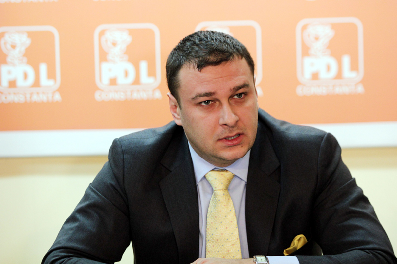 Deputatul Florin Gheorghe denunță derapajele USL  de la statul de drept - deputatulfloringheorghe8-1387305830.jpg