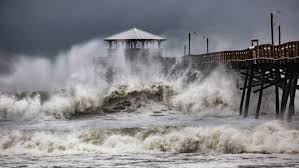 Uraganul Florence a făcut cel puțin 5 morți, peste 800.000 de gospodării fără curent electric - descrcare4-1536998212.jpg