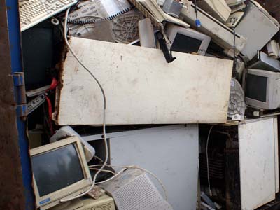 Opt puncte de colectare a deșeurilor electrice și electronice în Cobadin și Peștera - deseurielectrice1-1340978668.jpg