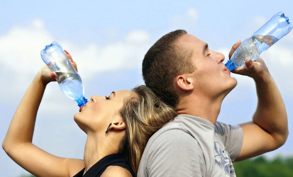 Hidratați-vă suficient, pentru a evita problemele de sănătate! - deshidratare-1691582296.jpg