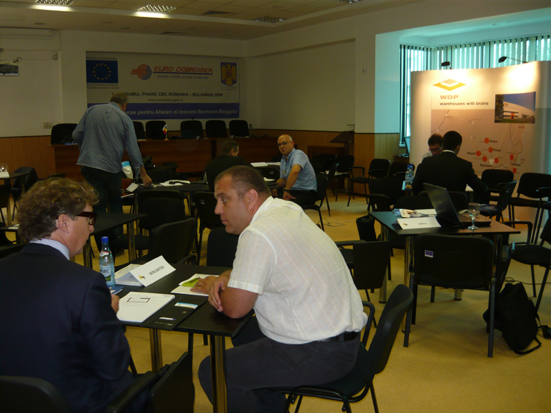 CCINA, gazda unor întâlniri individuale între companiile din Flandra și România - discutiiccina-1307651172.jpg