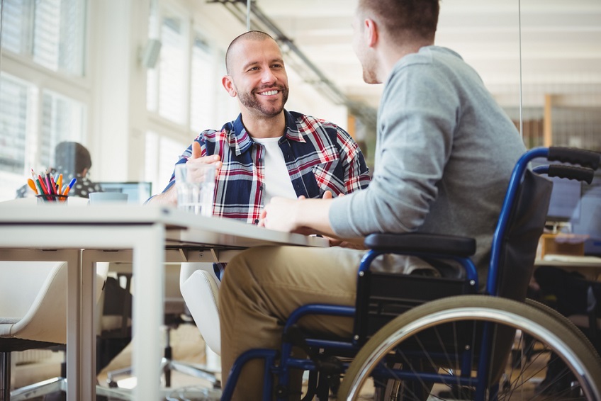 Lege promulgată: Persoanele cu handicap vor avea drepturi și facilități suplimentare - dizabilitatilarge-1681303991.jpg