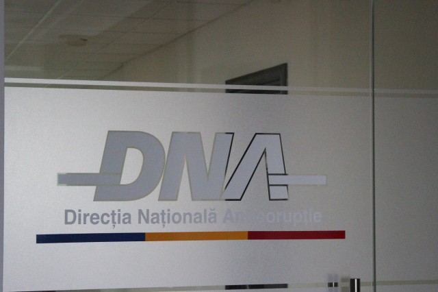 Fostul director general al Microsoft România, audiat la DNA - dna2640x426-1405406628.jpg