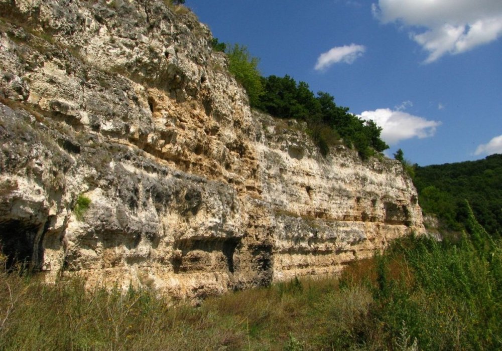 Dobrogea surprinzătoare  - Canaraua Fetii, canionul cu pereţi de calcar - dobrogeasurprinzatoare-1636053773.jpg