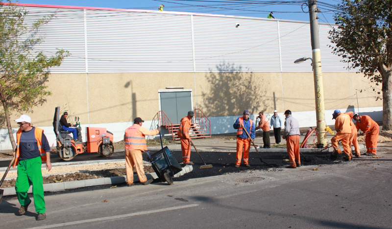 Ce bulevarde și străzi din Constanța vor fi asfaltate anul acesta - doianiintrunulproiectasflatare-1422379705.jpg