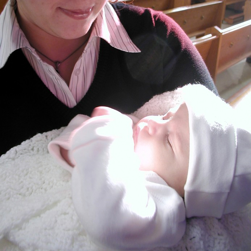 Doi copii aflați în asistență maternală, botezați  la Cumpăna - doicopiiaflatiinasistenta-1417020916.jpg