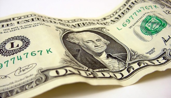 Dolarul american, în cădere - dolar1360755808-1366194614.jpg