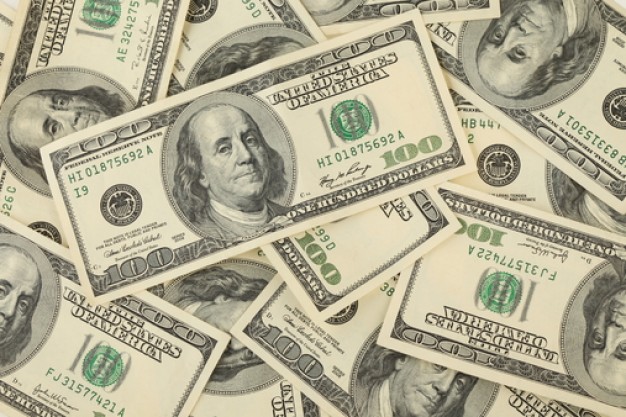 Dolarul american a scăzut până la 3,52 lei - dolar2-1353584759.jpg