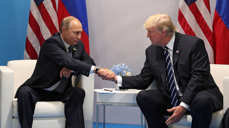 Donald Trump l-a felicitat pe Vladimir Putin după depunerea jurământului - donald-1525782133.jpg