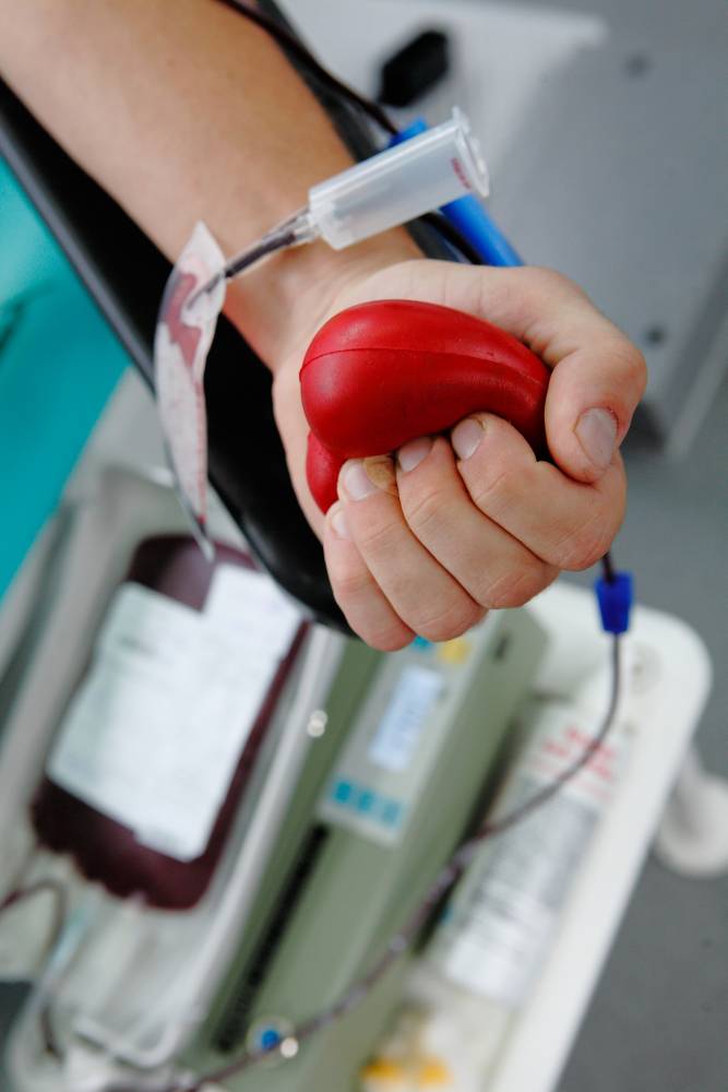 EROI PENTRU O ZI. Donarea de sânge salvează mii de vieți - donare-1471503451.jpg