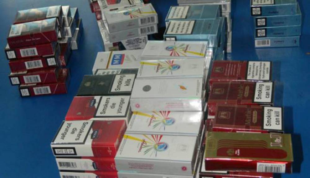 Dosare penale pentru comercianții de țigări din Piața Griviței - dosare-1458583396.jpg
