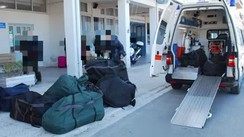 Un bărbat din Grecia făcea trafic de droguri cu ambulanța. A fost prins din întâmplare - droguri-1642434854.jpg