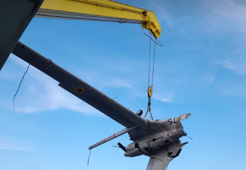 O dronă militară ucraineană prăbușită în mare a fost găsită la Sulina - drona-1653322252.jpg