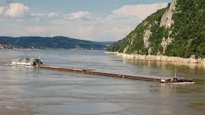 Debitul Dunării la intrarea în țară, în scădere pe parcursul săptămânii viitoare - dunare-1636909218.jpg