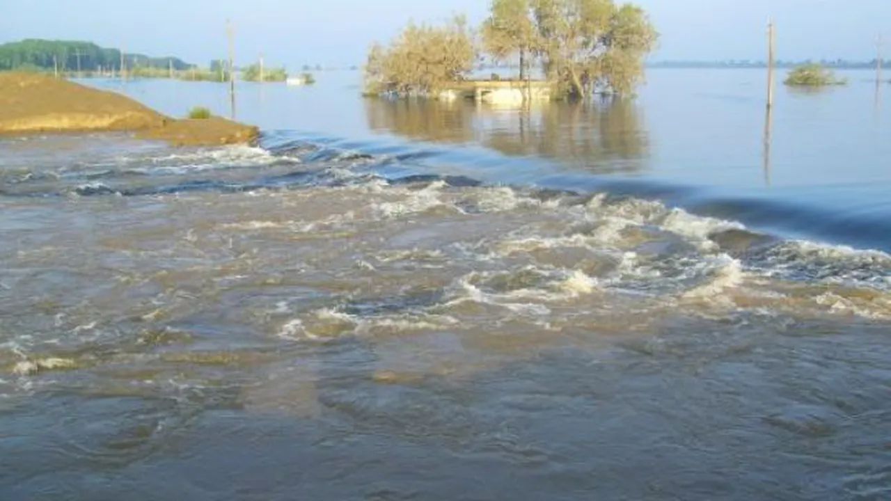 Alertă pe Dunăre: Hidrologii avertizează că debitul va crește din 6 noiembrie - dunare-1699210108.jpg