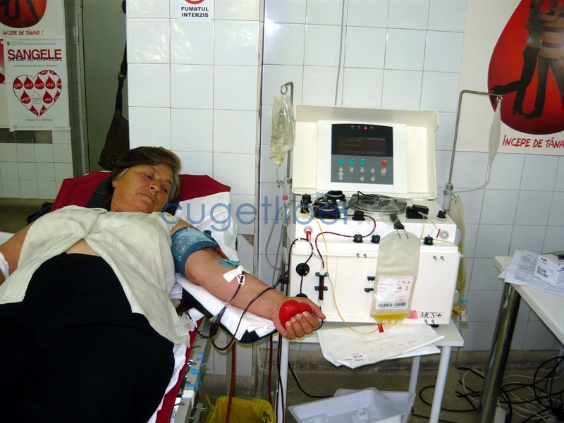 Strategia privind transfuziile sanguine din nouă țări, coordonată din sărăcia de la Constanța - eb3e78a6d08bc2aad5ab094608a71c77.jpg