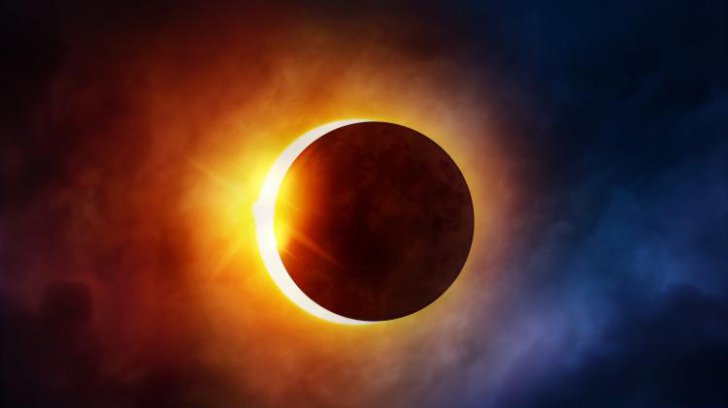 Eclipsă totală de soare 2 iulie. Schimbări importante pentru zodii - eclipsasoare50649100-1562052069.jpg