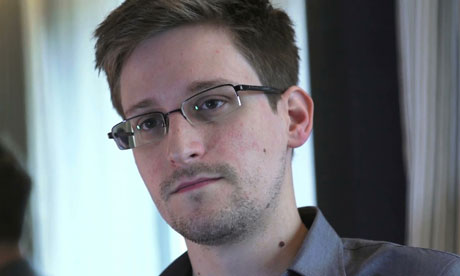 Amnistie pentru Edward Snowden, dacă nu va divulga restul informațiilor sustrase - edwardsnowden008-1387015604.jpg