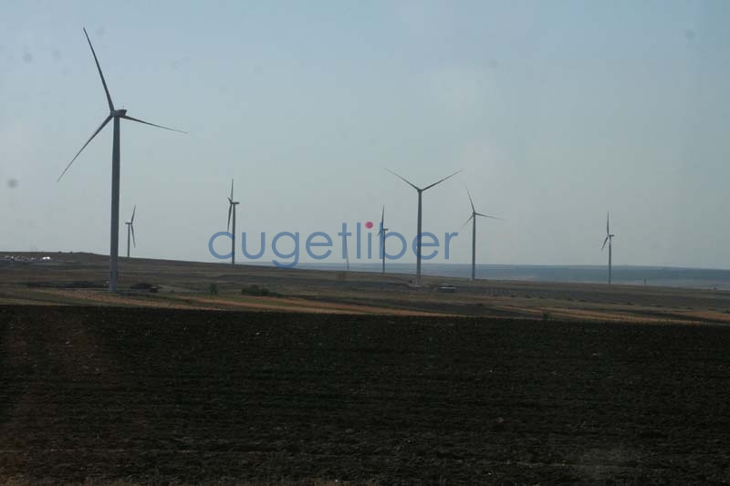 Parcul eolian poate aduce milioane de euro orașului Murfatlar - eeb5378183ebda2bcc031ab369b4db82.jpg