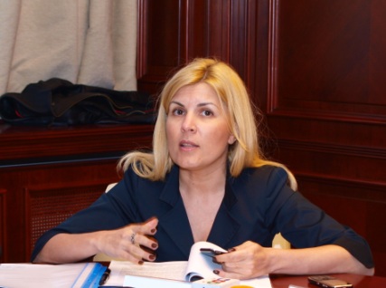 Elena Udrea va semna contractul cu CJC pentru reabilitarea Policlinicii 2 din Constanța - elenaudrea-1313074469.jpg