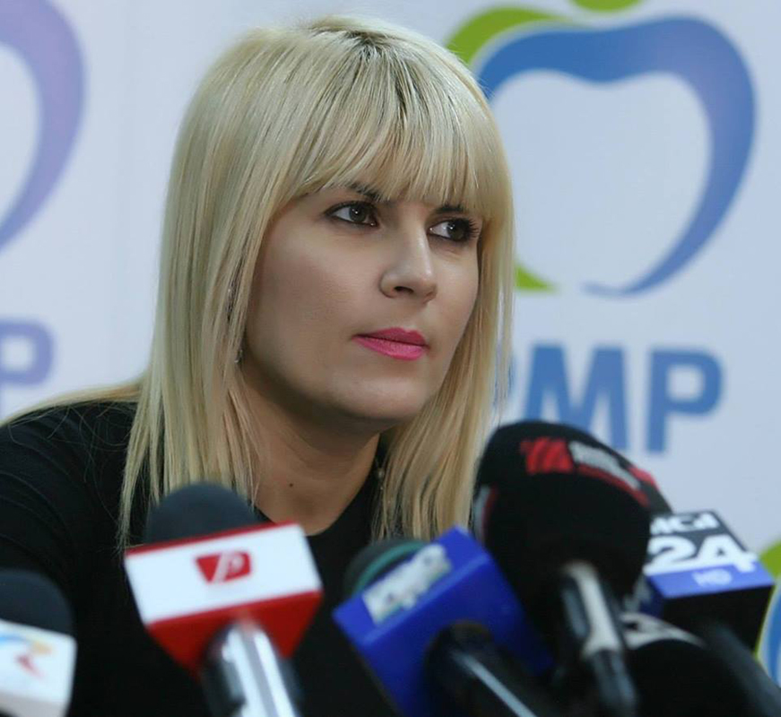 Elena Udrea nu mai candidează la președinția PMP - elenaudrea-1421687343.jpg