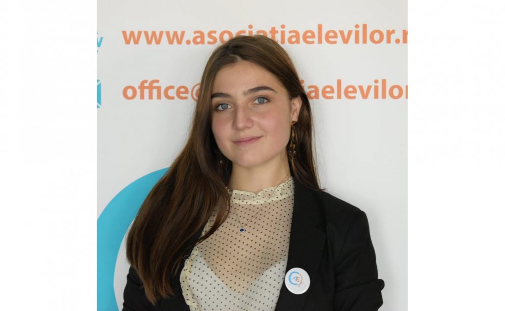 Eleva Sabina Spătariu, în Consiliul de Conducere al Fundației Județene pentru Tineret - elevaprintsabinaspatariu2-1612096245.jpg