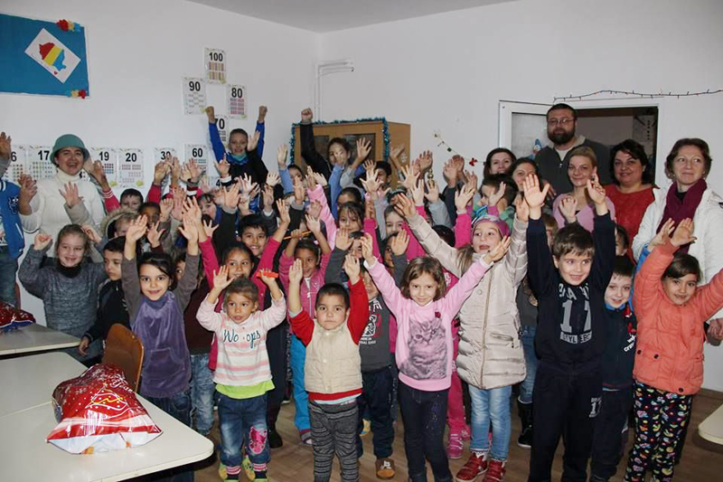 Elevii din Tuzla contribuie la dotarea Spitalului Județean de Urgență Constanța - eleviidintuzla-1450374423.jpg