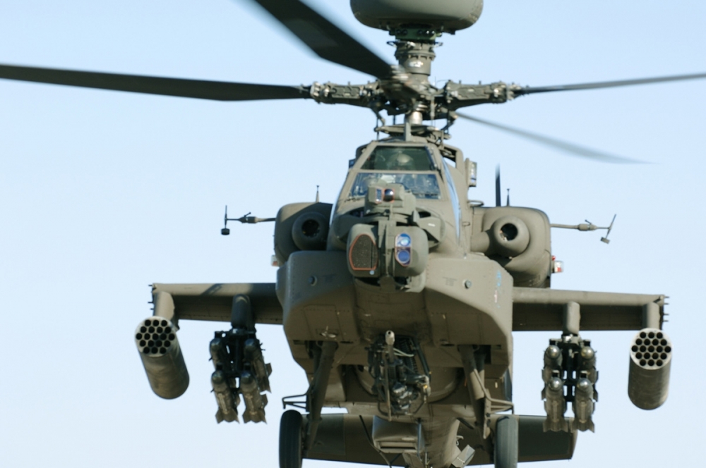 Statele Unite vor să vândă Indoneziei elicoptere Apache - elicopterapache03181000-1348261009.jpg