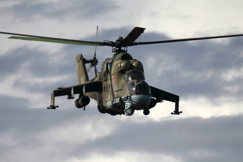 TRAGEDIE AVIATICĂ. Cinci persoane au decedat după prăbușirea unui elicopter militar - elicoptermilitar-1490545444.jpg
